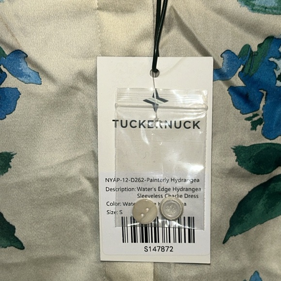 Water's Edge Hydrangea Sleeveless Charlie Dress - Picture 8 of 11